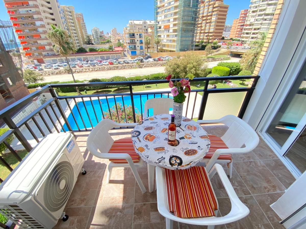 Modern 1 Bedroom Seaside Apartment With Pool Фуэнхирола Экстерьер фото