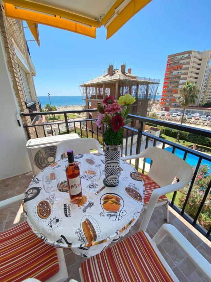 Modern 1 Bedroom Seaside Apartment With Pool Фуэнхирола Экстерьер фото